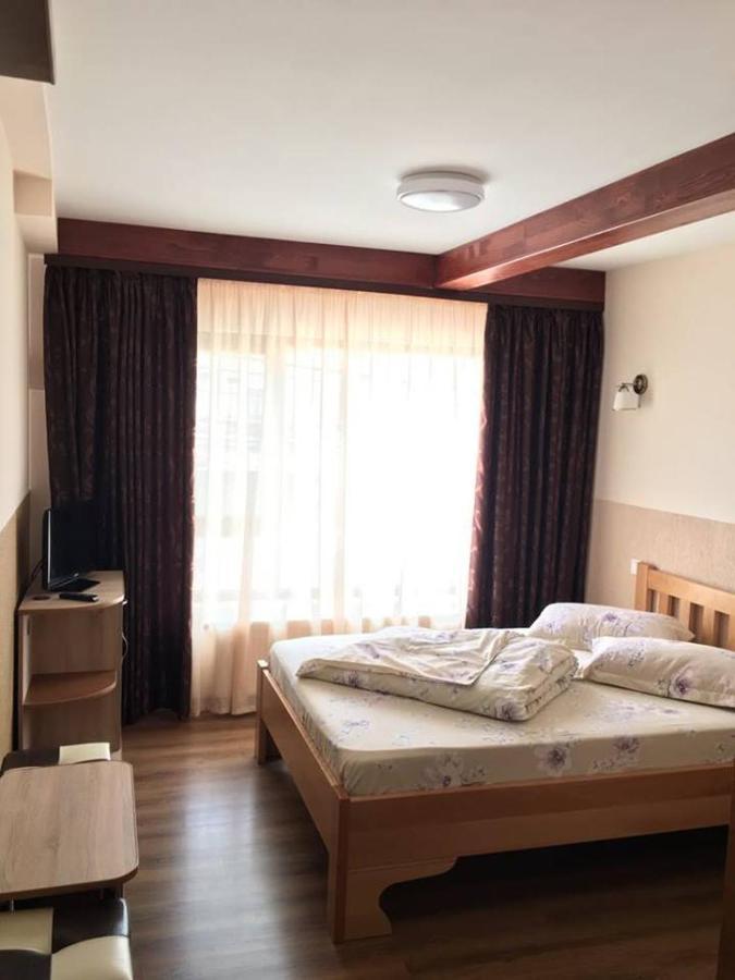 Motel Mesterul Manole Curtea De Arges Exterior photo